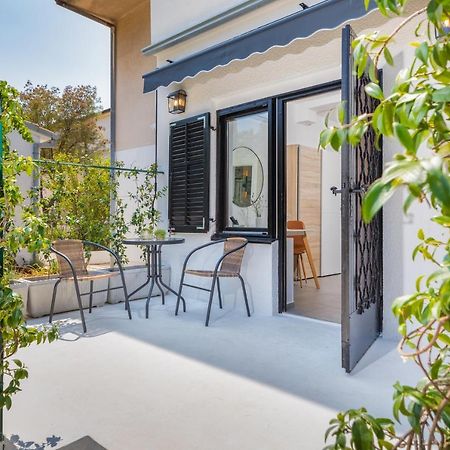 3 Minutes From The Beach: Lovely Studio Apartment PUY Eksteriør bilde