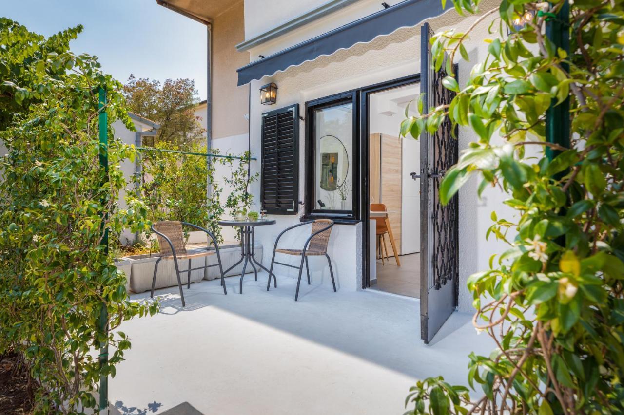 3 Minutes From The Beach: Lovely Studio Apartment PUY Eksteriør bilde