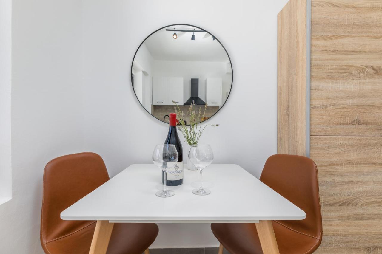 3 Minutes From The Beach: Lovely Studio Apartment PUY Eksteriør bilde