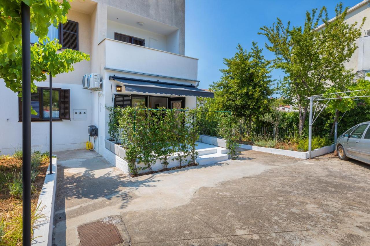 3 Minutes From The Beach: Lovely Studio Apartment PUY Eksteriør bilde